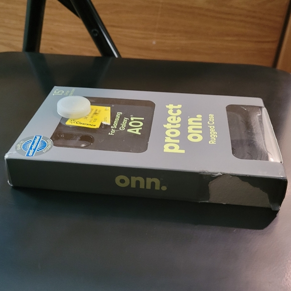 Samsung Galaxy A01 Rugged Phone Case Unopened Damaged Packaging Unopen With Tags - Picture 2 of 12